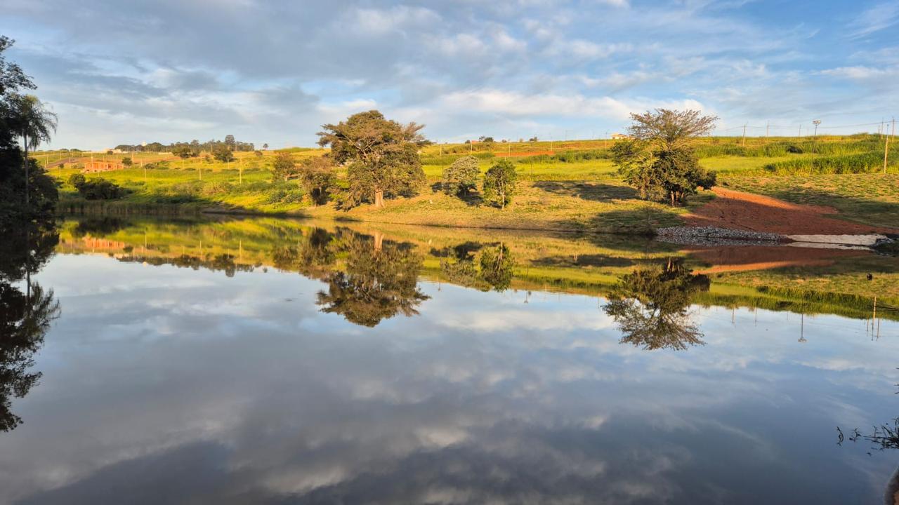 Lago e paisagem do Residencial Ventura